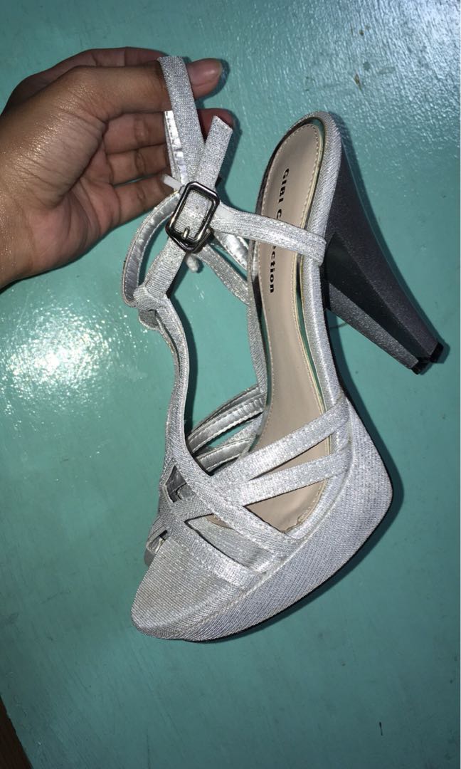 GIBI SILVER HIGH HEELS, Women's Fashion, Footwear, Heels on Carousell