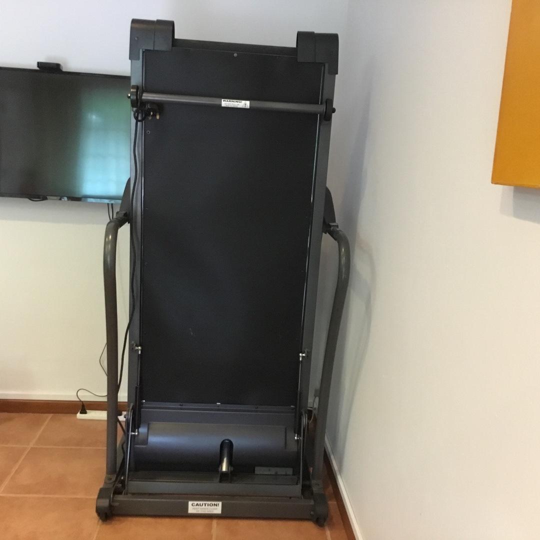 Horizon T4000 Premier Folding Treadmill