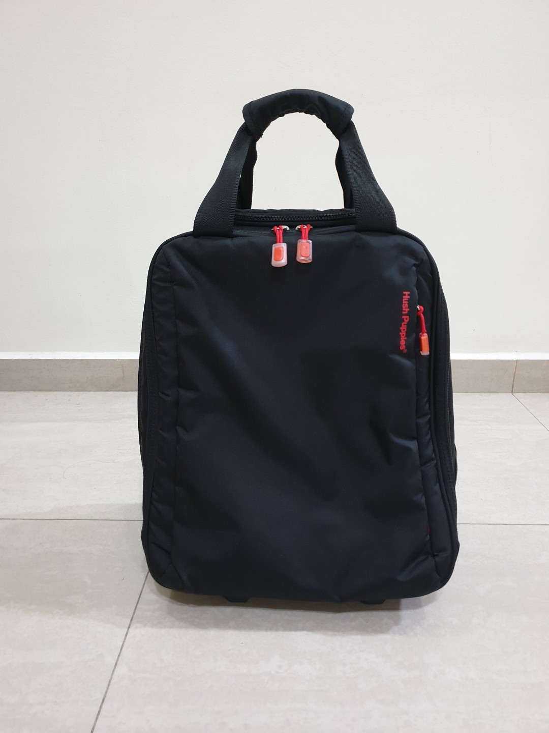 Hush puppies laptop online trolley bag