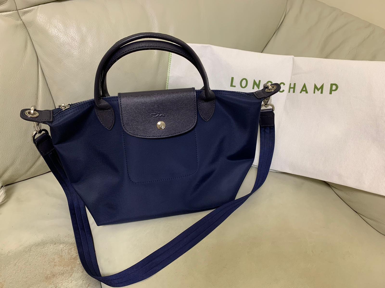 longchamp neo size
