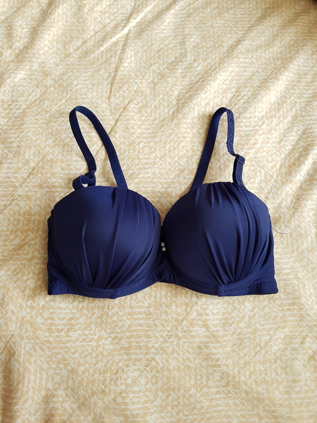 navy bra