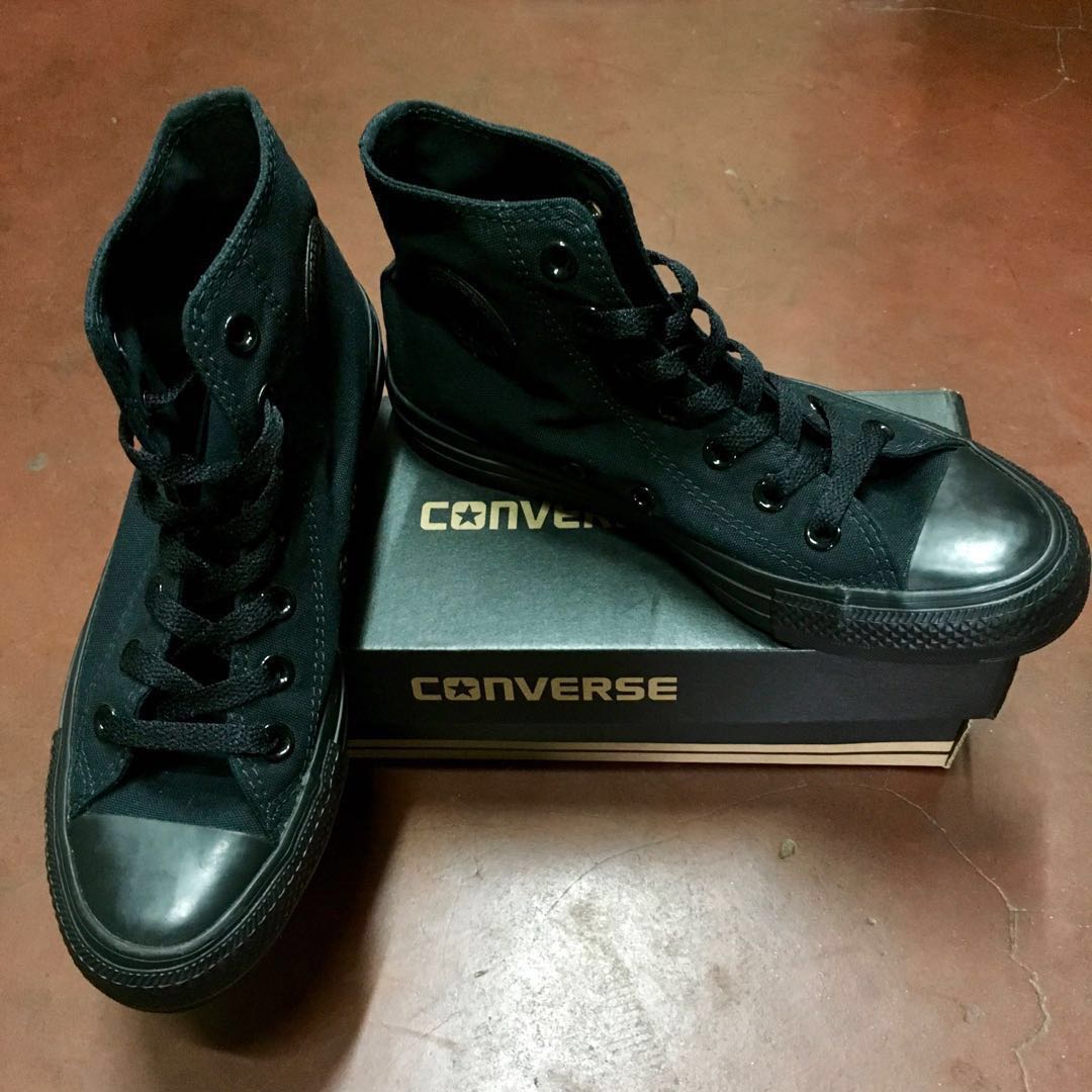 converse triple black