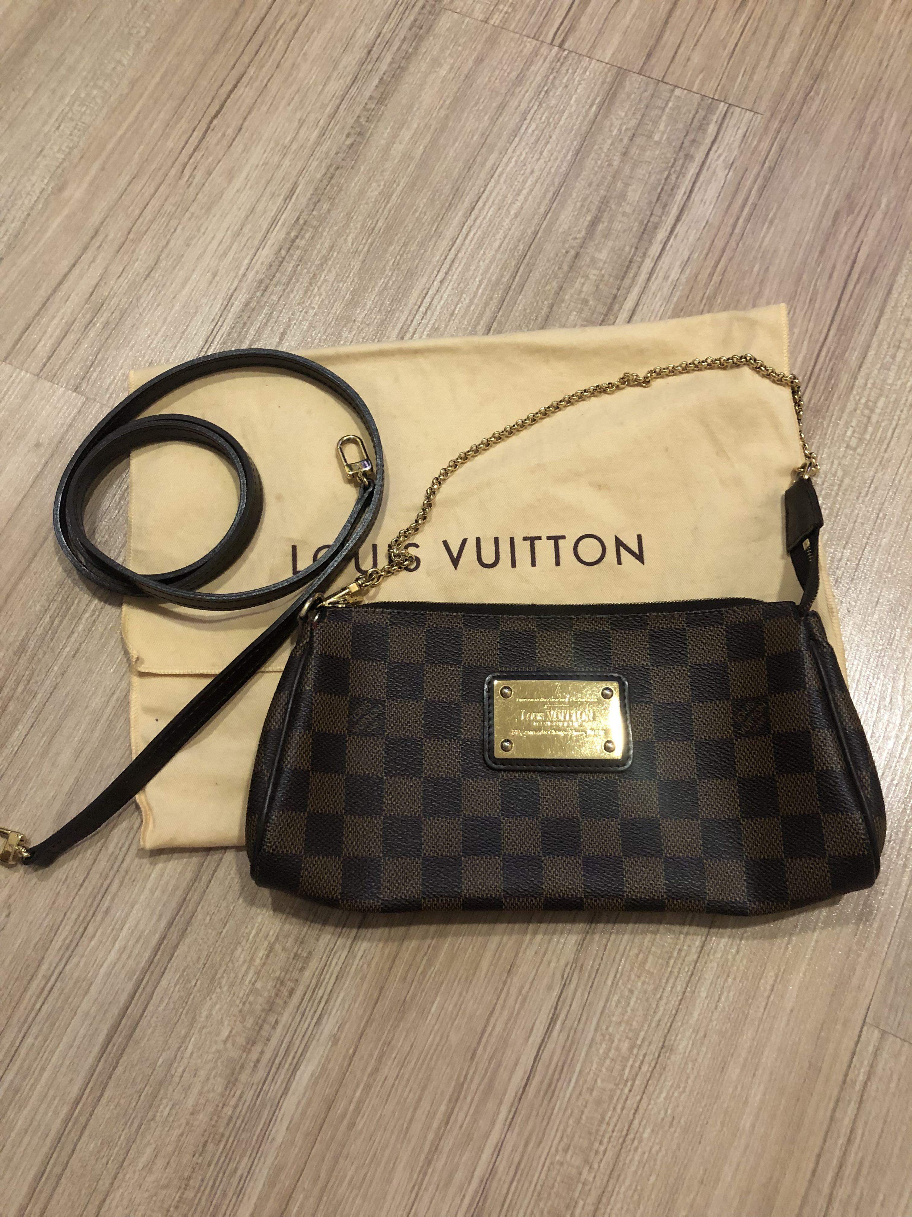 Pre-Loved Louis Vuitton Eva Clutch