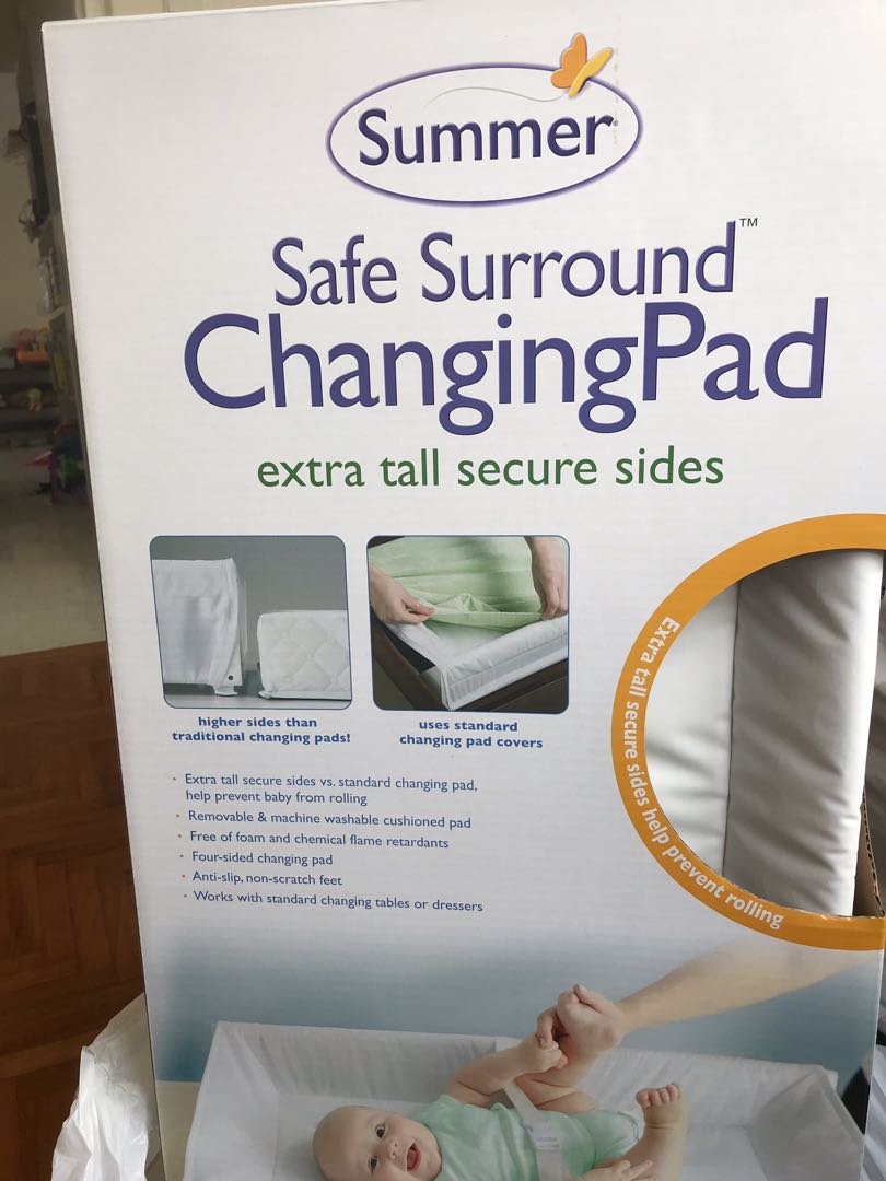 Safe surround changingpad, Babies & Kids, Bathing & Changing, Bathtub