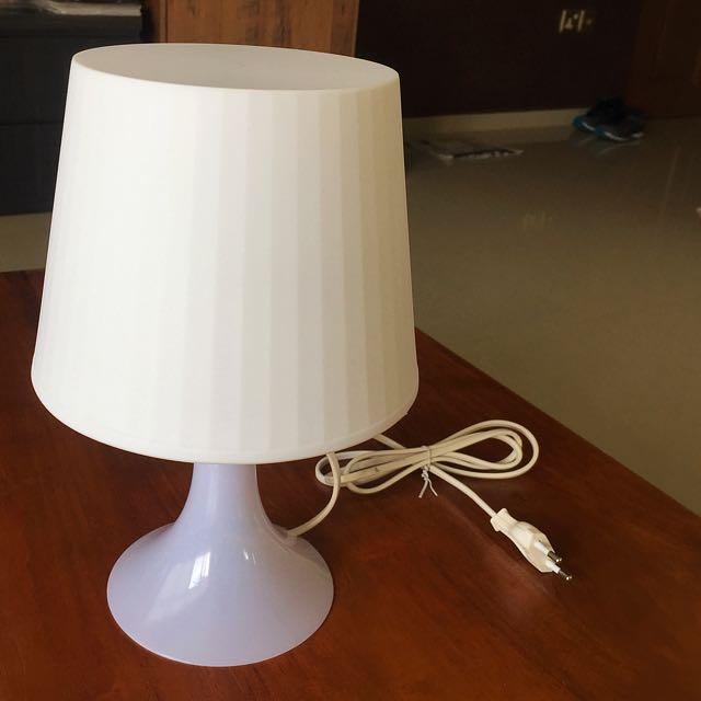 Table Lamp (Category: Lighting) located in Singapore. Submitted by ansonkit (Listing ID 197865095, Image 2). Description: .