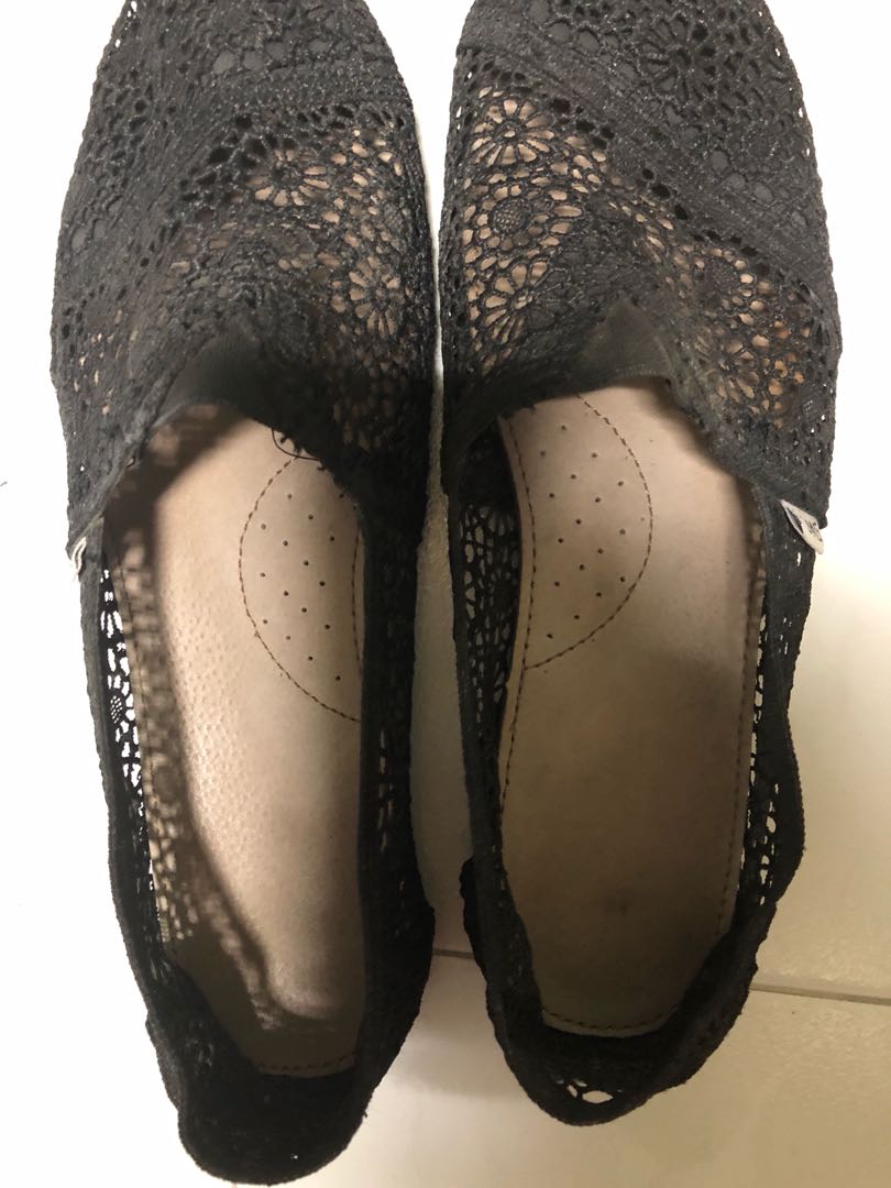 Toms Classics Black Crochet Womens Shoes W12 Women S Fashion Shoes Flats Sandals On Carousell,Chanel Coat Fur Hood