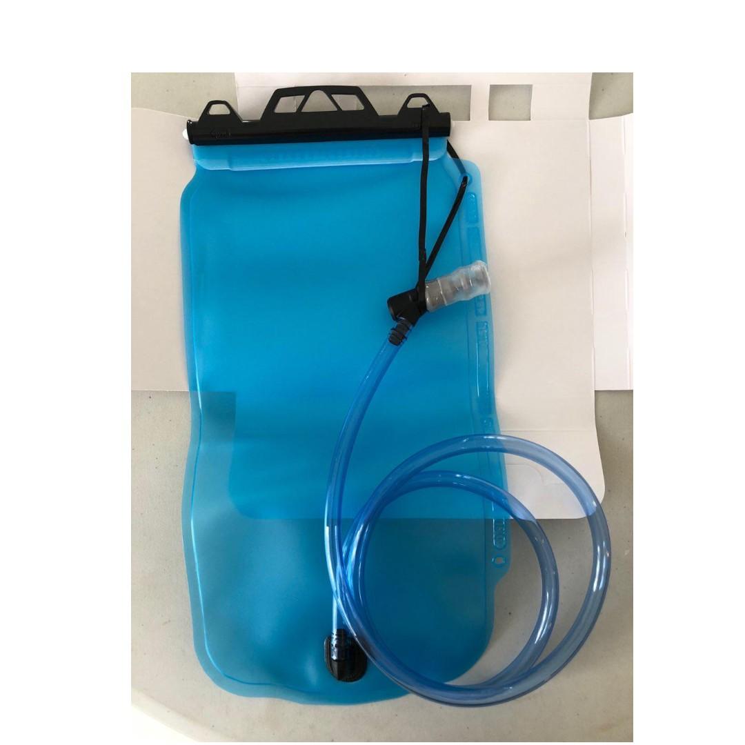 kalenji water bladder