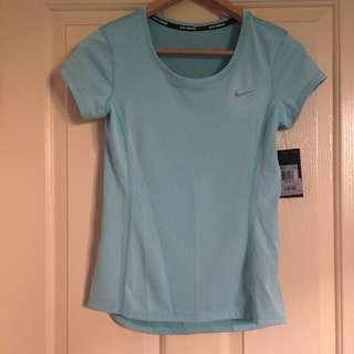 BNWT Nike Drifit Running Top