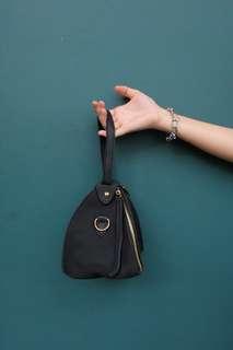 No brand triangle bag