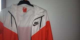 NEW Nike Windbreaker Womens Jacket