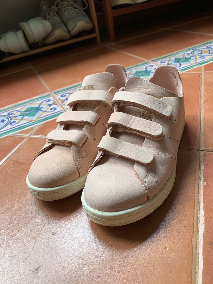 Adidas Stan Smith in Pink Suede UK4 Women s Fashion Footwear
