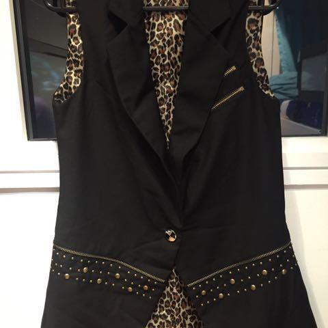 Cut Label Dolce Gabbana D G Black Vest