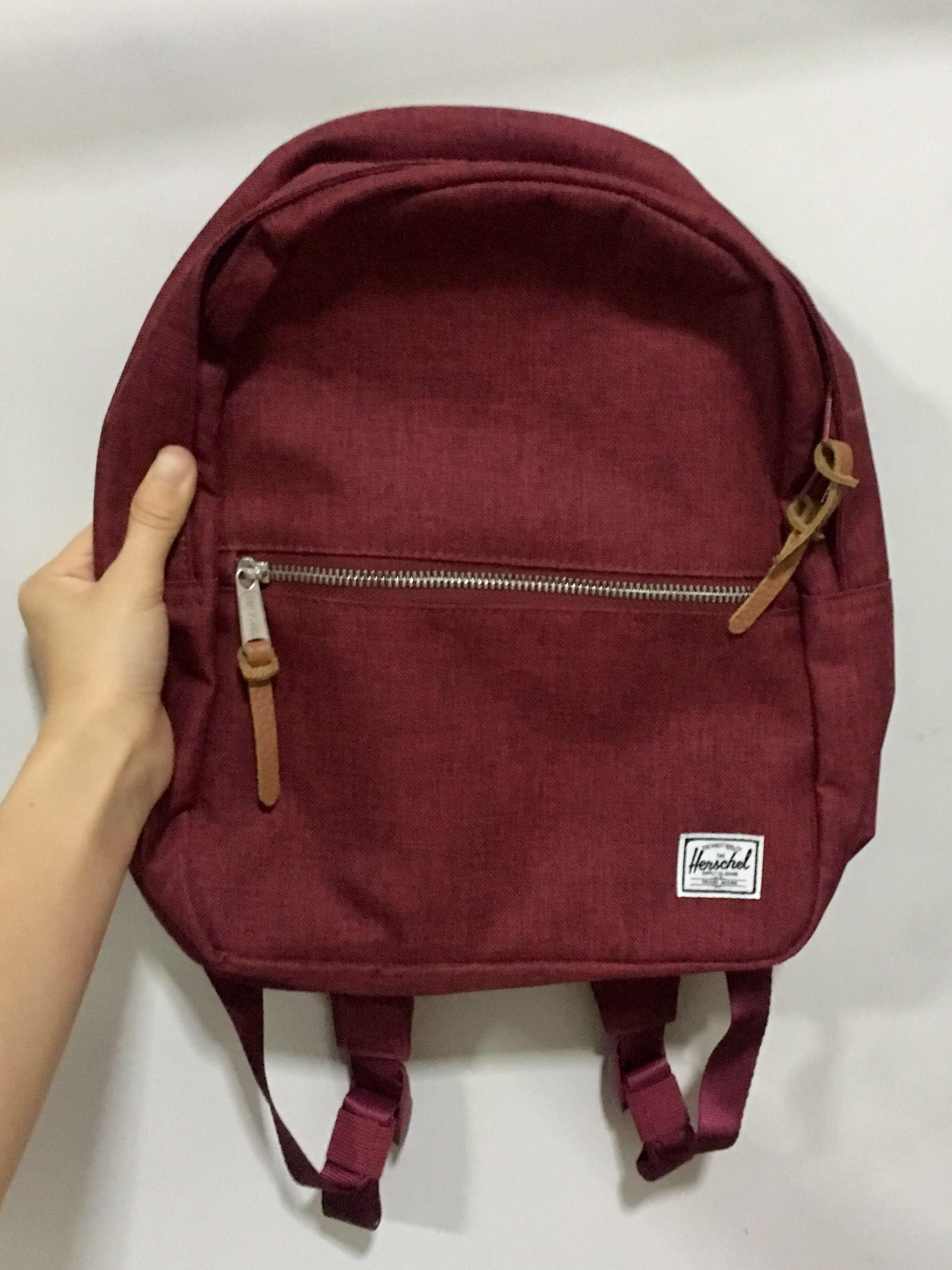 Herschel town xs clearance