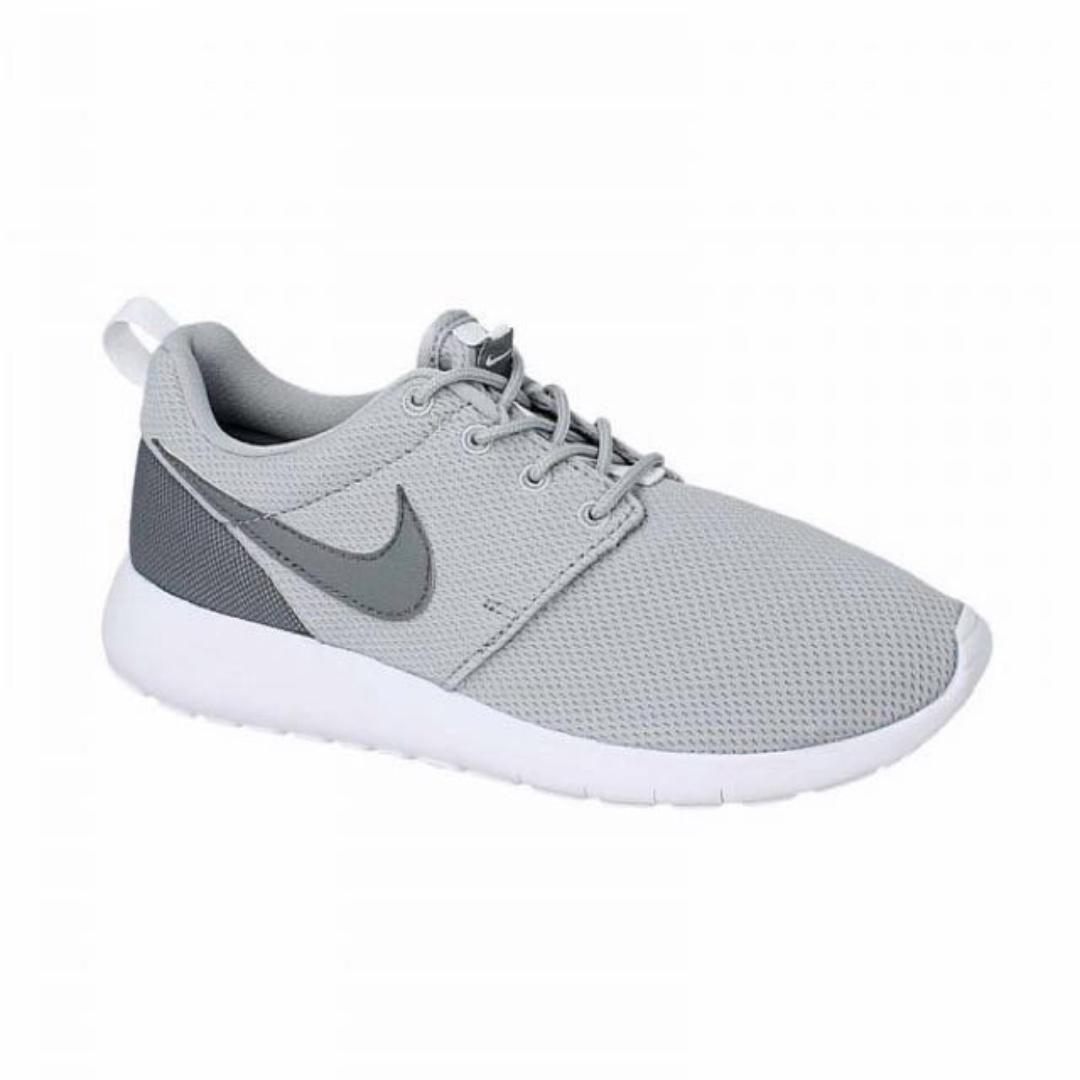 nike roshe three