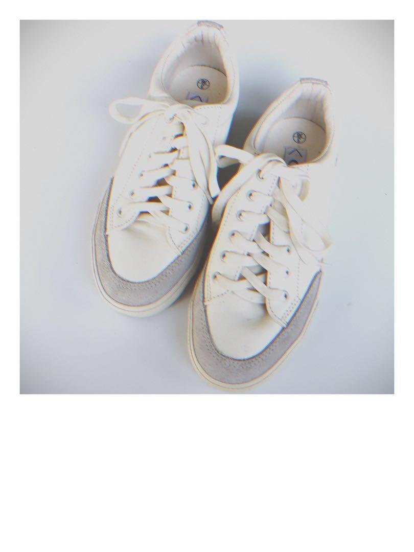 Brand new 👟 Hanoi Local designer brand, Women's Fashion, Shoes, Sneakers  on Carousell