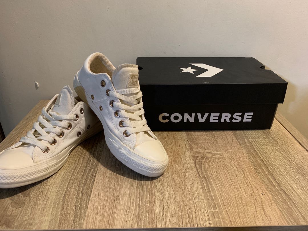 converse madison off white