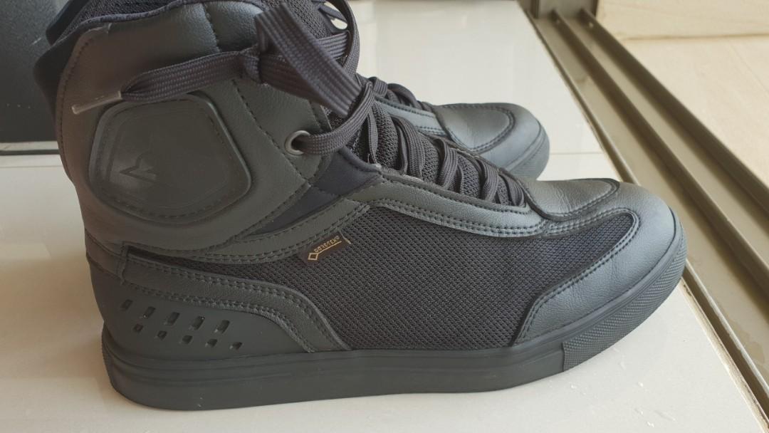 Dainese street darker on sale boots