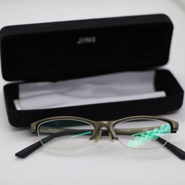 J!NS Spectacles Frame, Men's Fashion, Watches & Accessories, Sunglasses