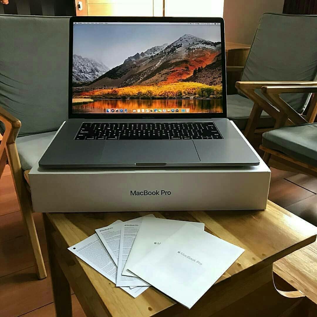 Macbook Pro Retina 15 Inc Touchbar 2017 Elektronik Komputer Laptop Di Carousell