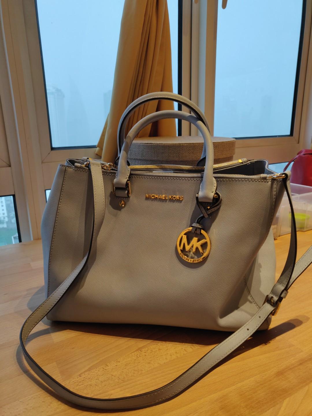 Michael kors diaper outlet bag blue