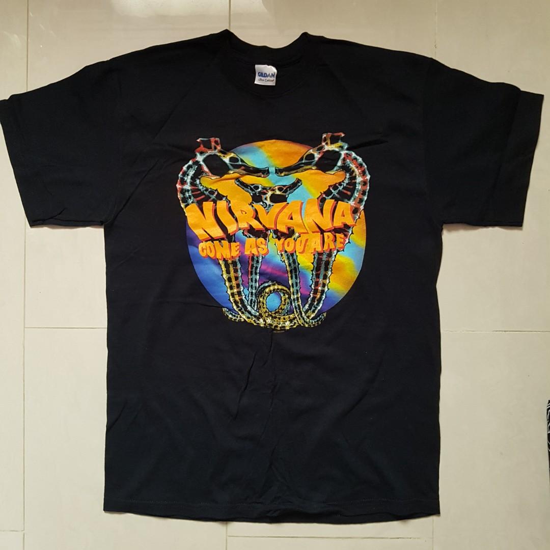 Rare 2010 vintage Nirvana band t-shirt 