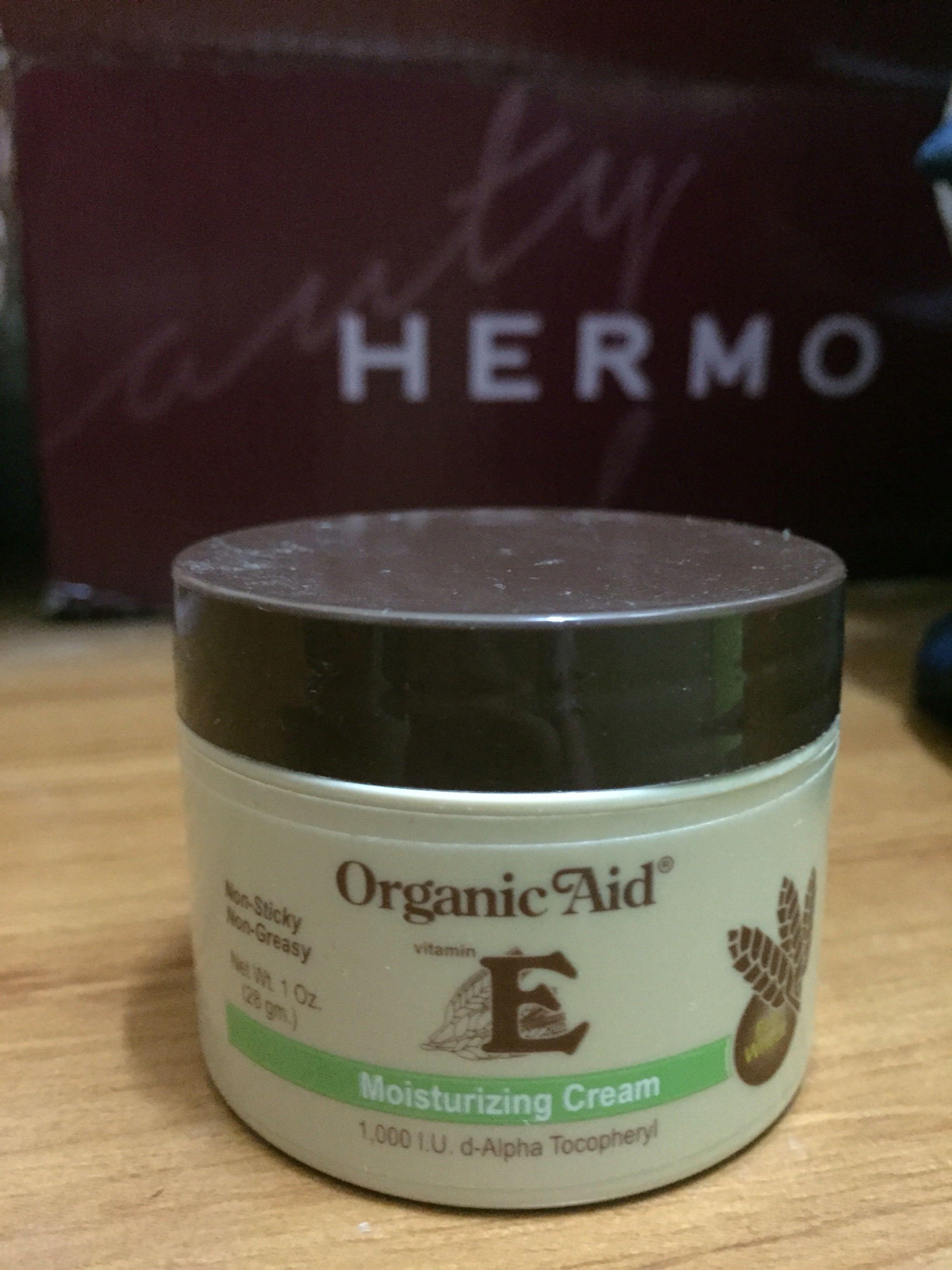 Organic Aid Vit E Moisturizing Cream 28g Health Beauty Skin Bath Body On Carousell