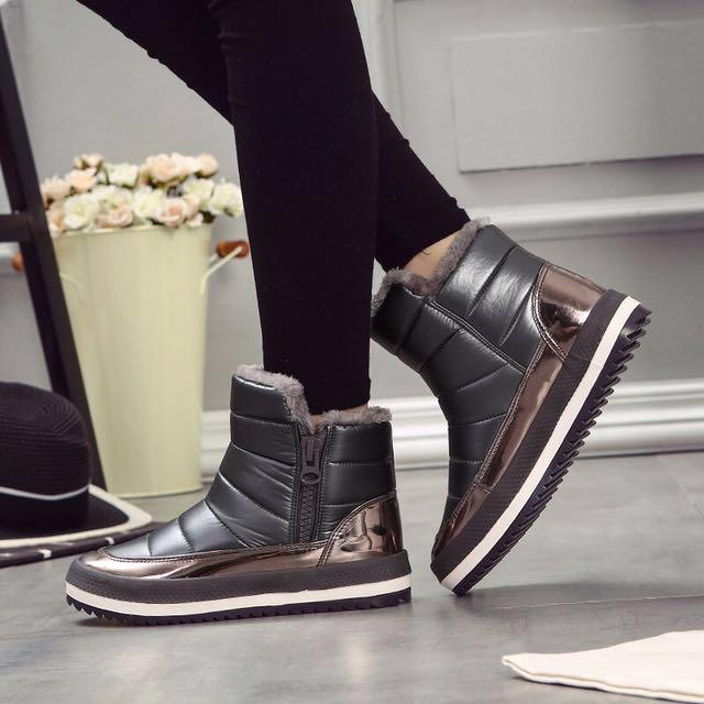 Quilted hotsell waterproof boots
