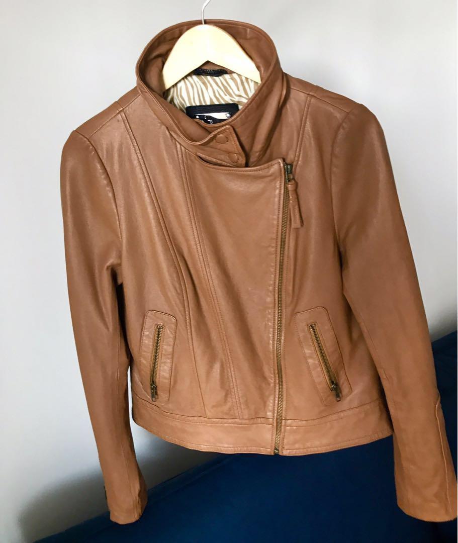 Aritzia kenya store jacket