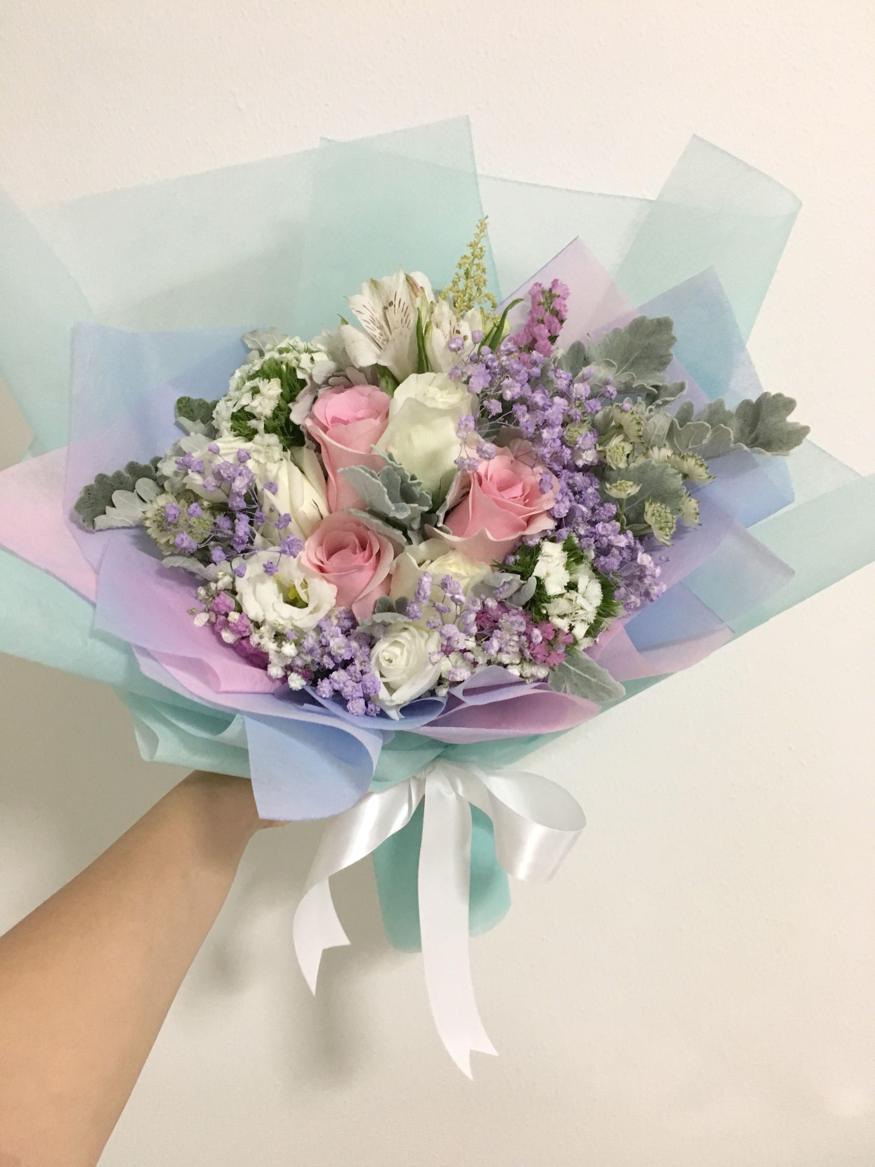 Unicorn Bouquet In Pink Roses White Roses With Mix Flowers