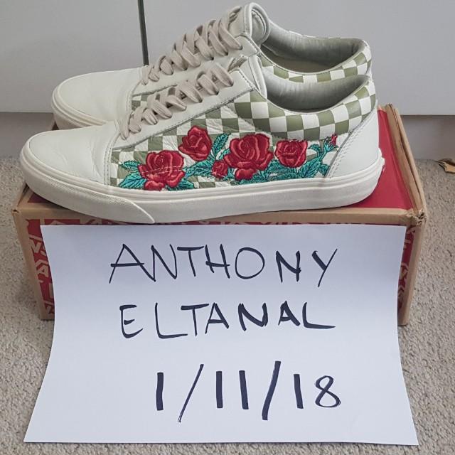 Vans US 10.5 (Category: Men's Fashion) located in Auckland. Submitted by kitdenver19 (Listing ID 198005139, Image 3). Description: 8/10 Condition Overseas Model Vans.