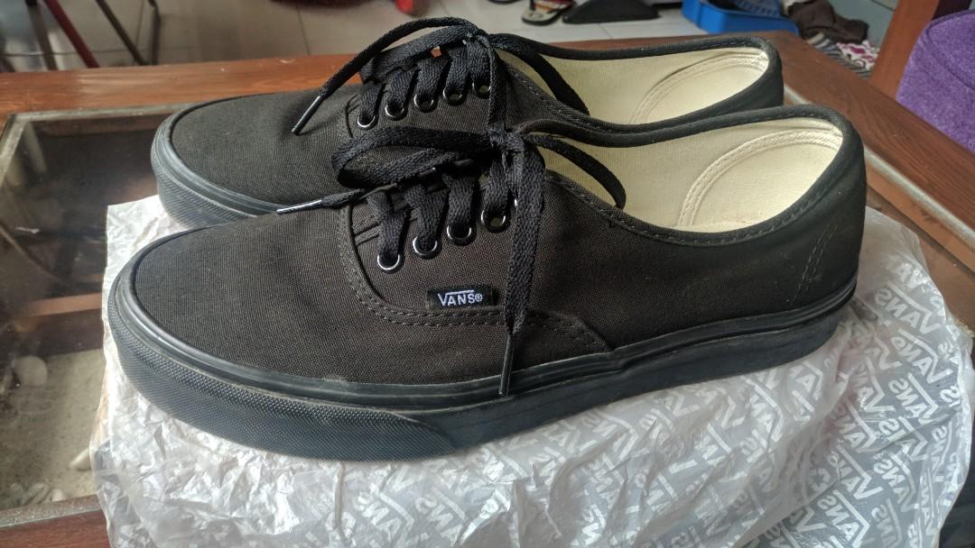 vans full black authentic