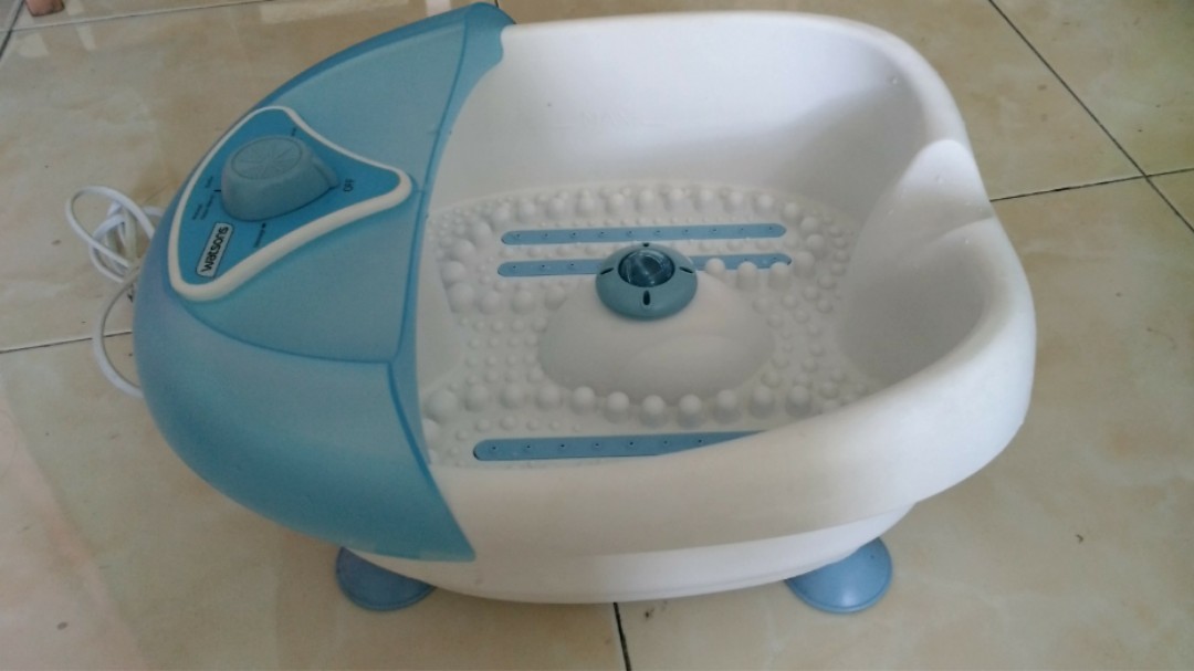 Watsons Foot Spa Machine, Beauty & Personal Care, Foot Care on Carousell