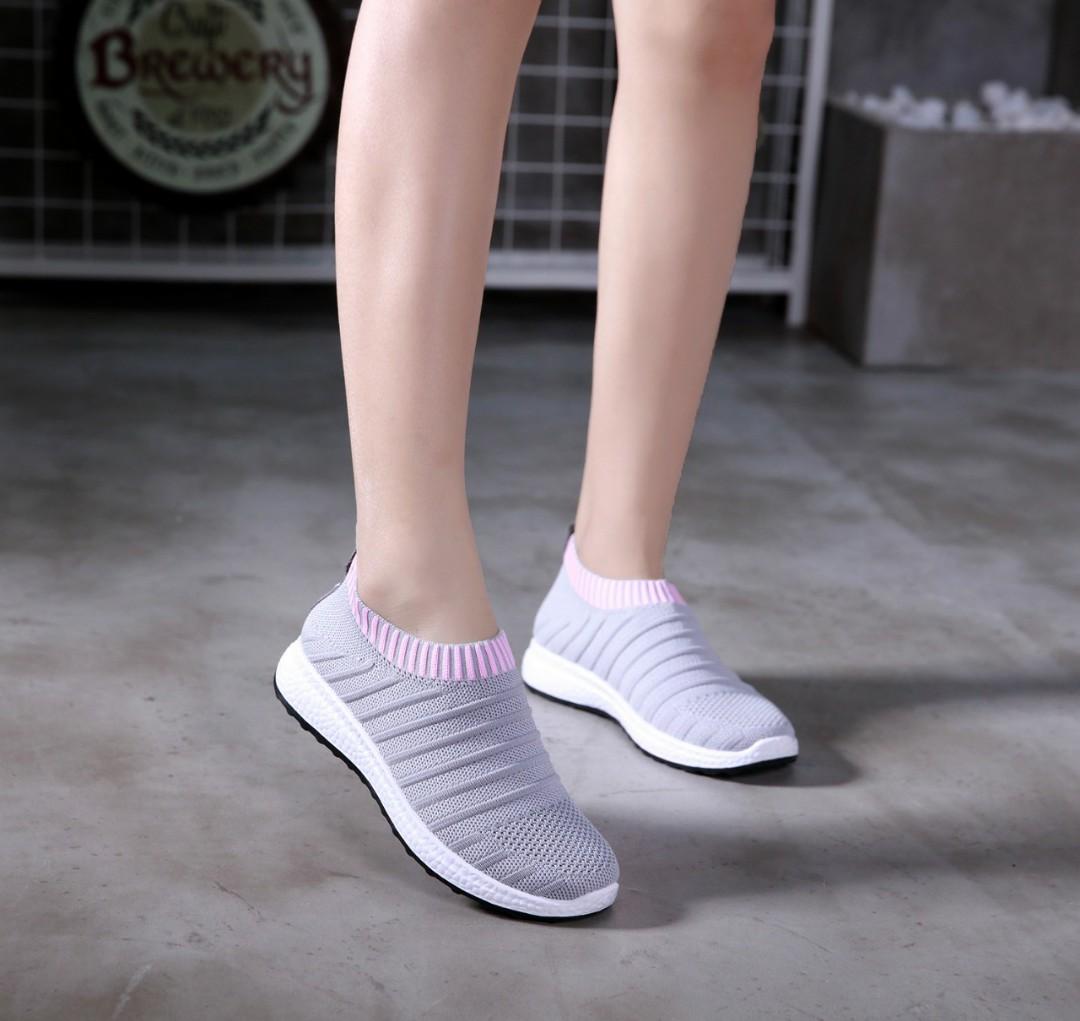 Arraya flyknit sneakers top