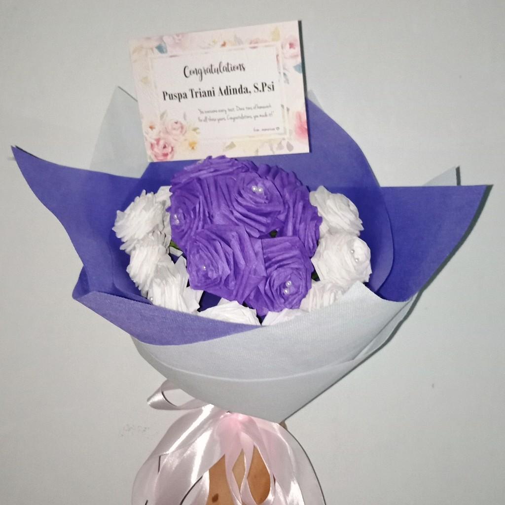 Bouquet Bunga Kertas Buket Bunga Buatan Desain Kerajinan Tangan Barang Aksesoris Kerajinan Di Carousell Bunga apa saja yang bisa dibuat dari kertas krep? bouquet bunga kertas buket bunga buatan