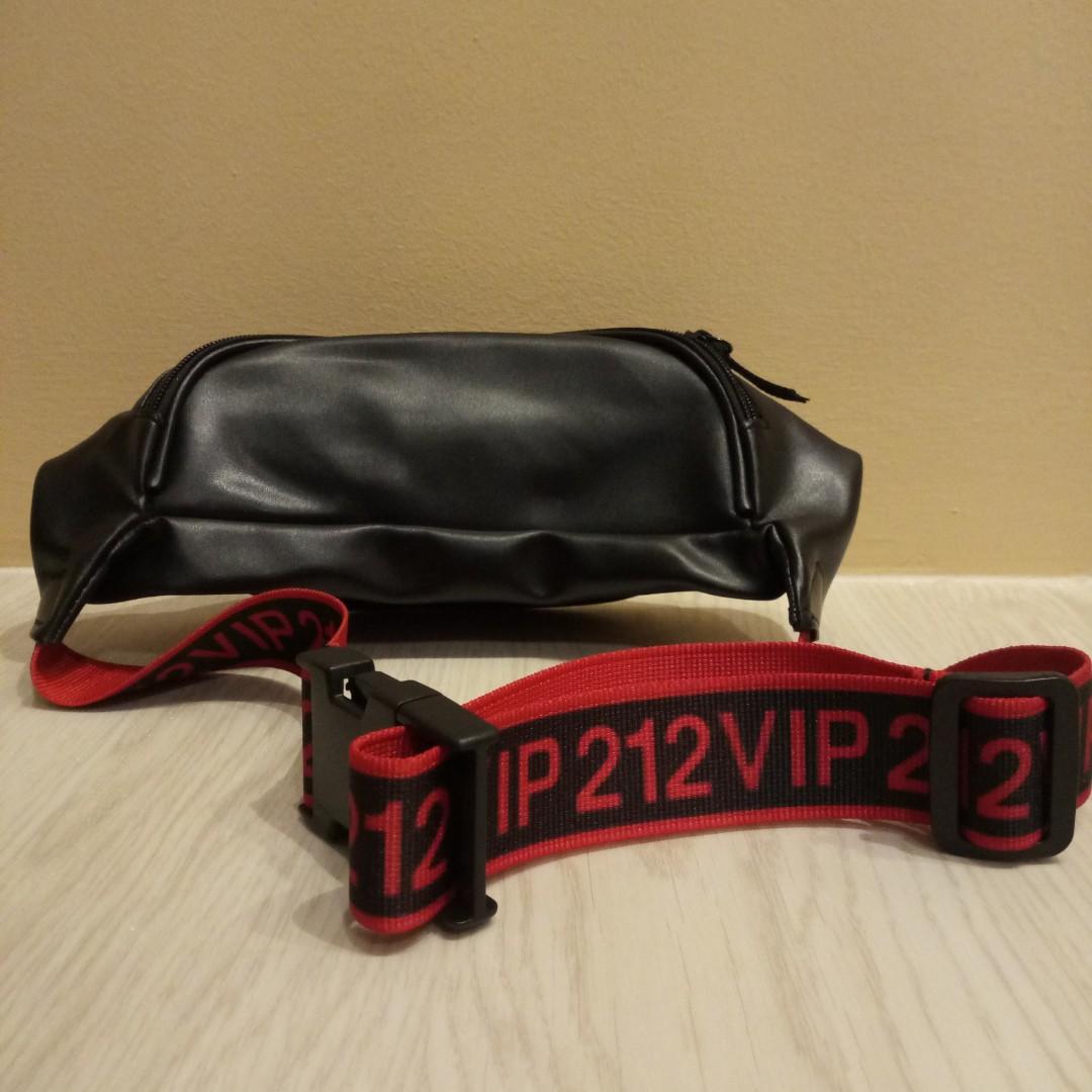 Belt bag online carolina herrera