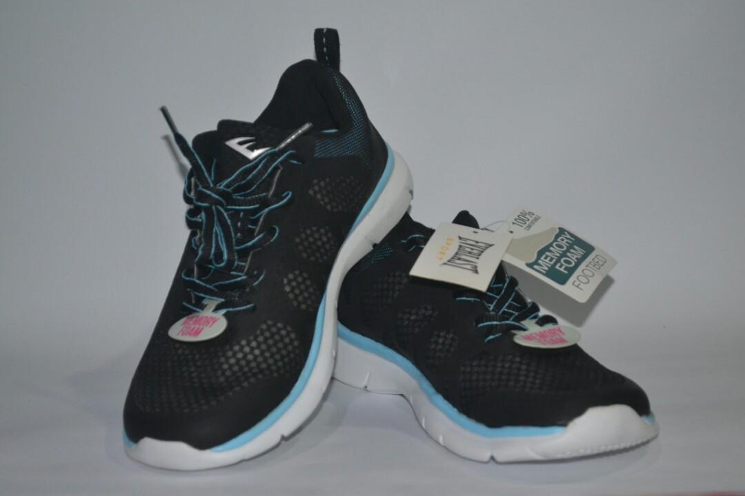 everlast memory foam sneakers