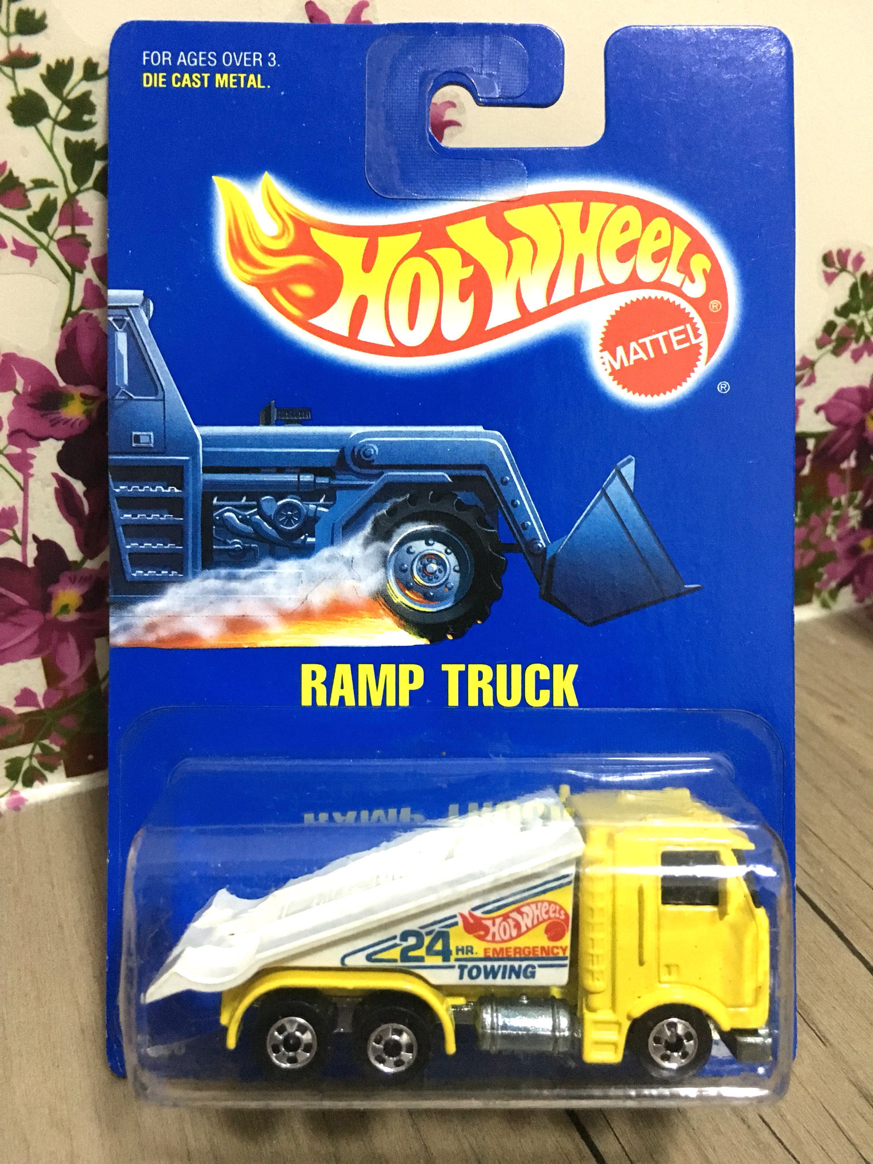 hot wheels crane truck