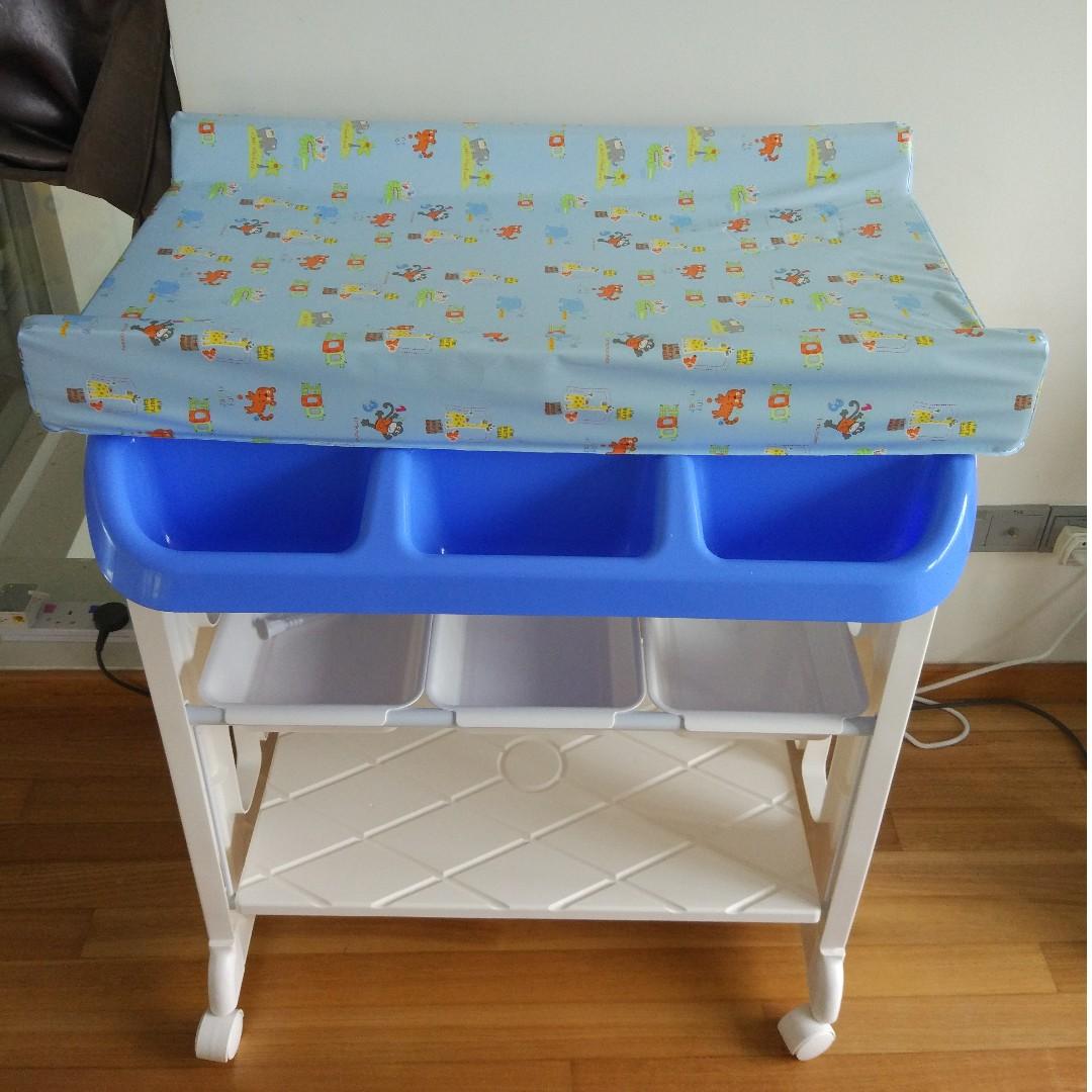 2 in 1 baby bath and change table