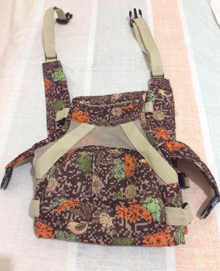 kindercare baby carrier
