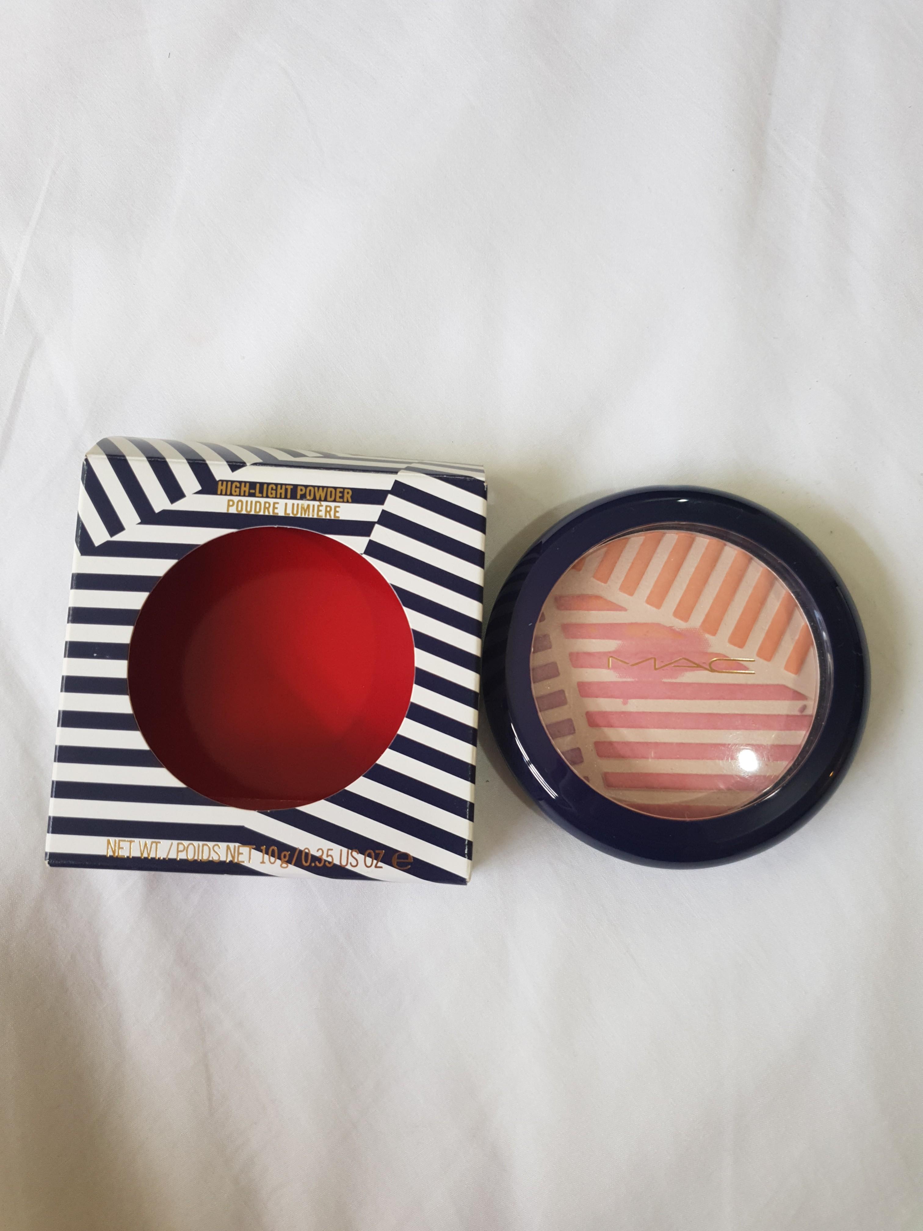 Mac Highlight Powder (Category: Makeup) located in Quezon City. Submitted by cierre.closet (Listing ID 198178102, Image 3). Description: Authentic Limited Edition Slightly used Shade: Crew.