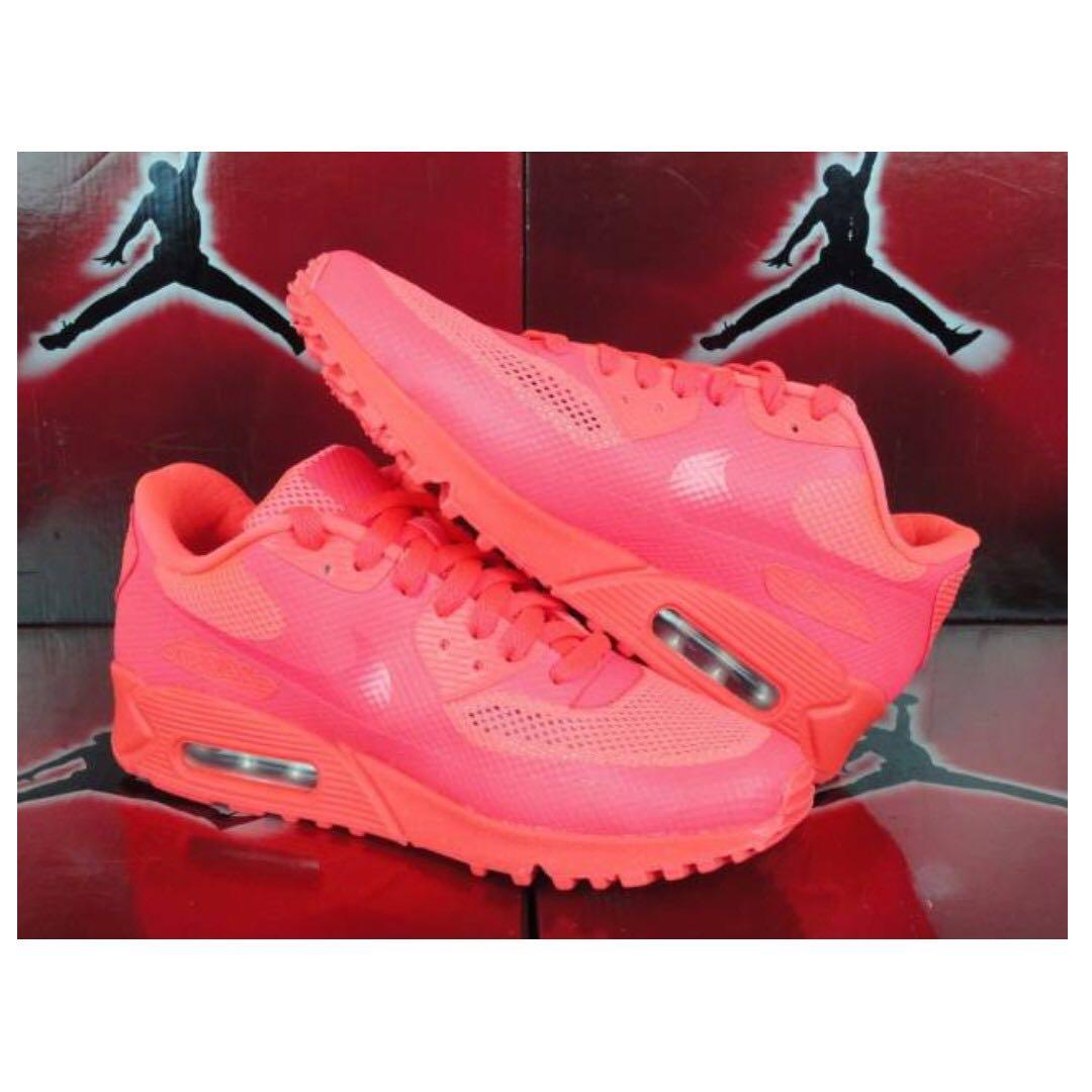 air max 90 hyperfuse atomic red