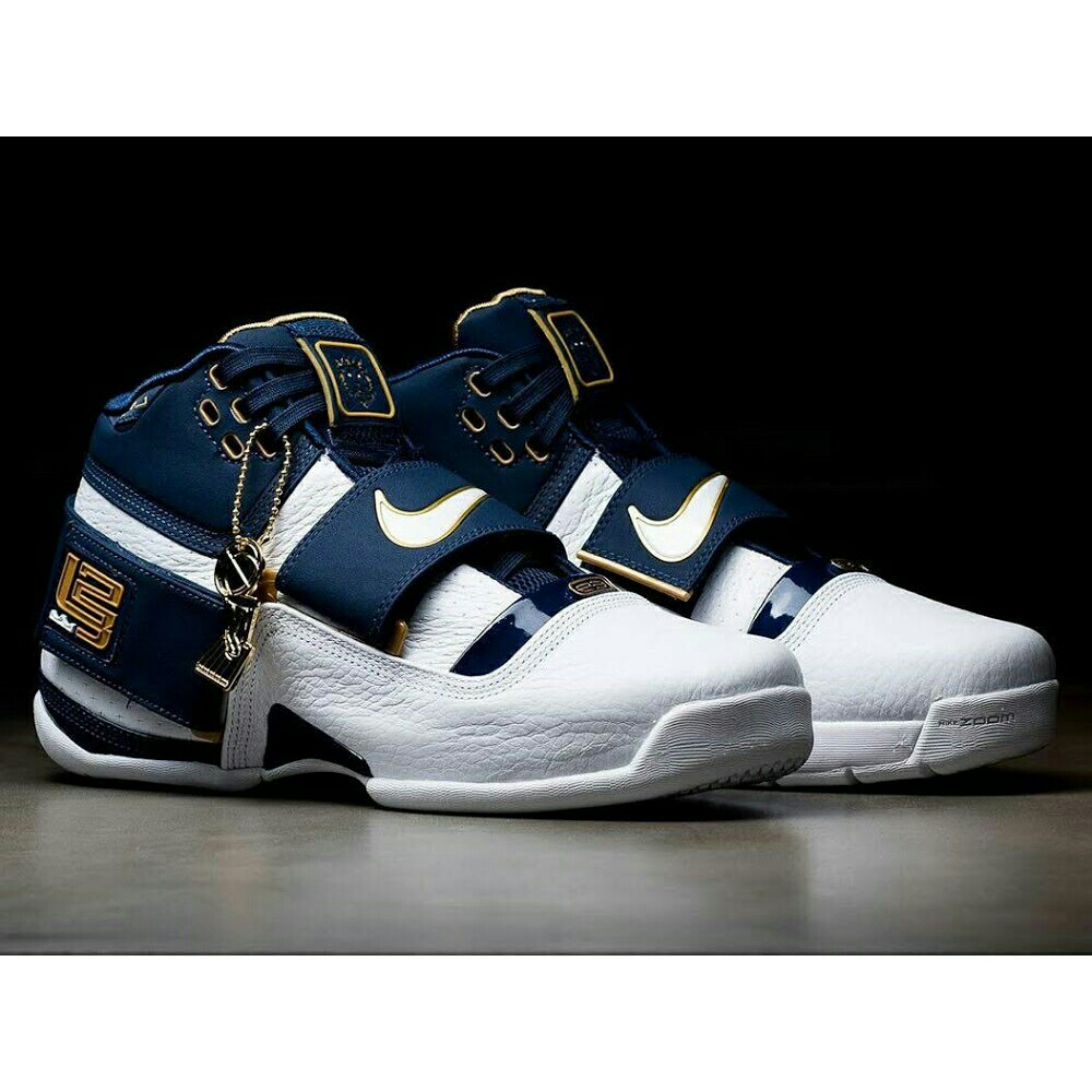 NIKE ZOOM LEBRON SOLDIER CT 16 QS US9.5 AO2088 400