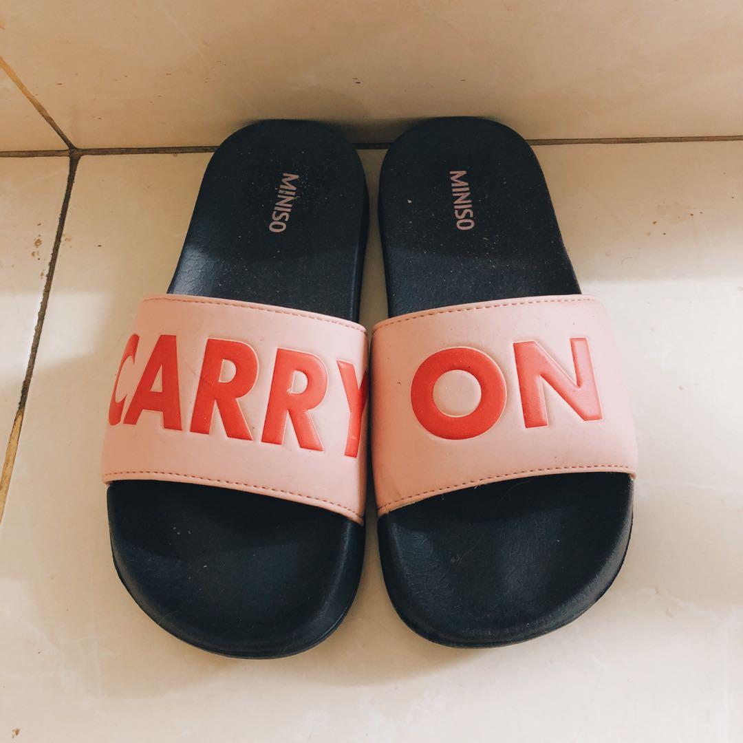 Sendal Selop Miniso Size 38 Carry On BARU PAKE SEKALI