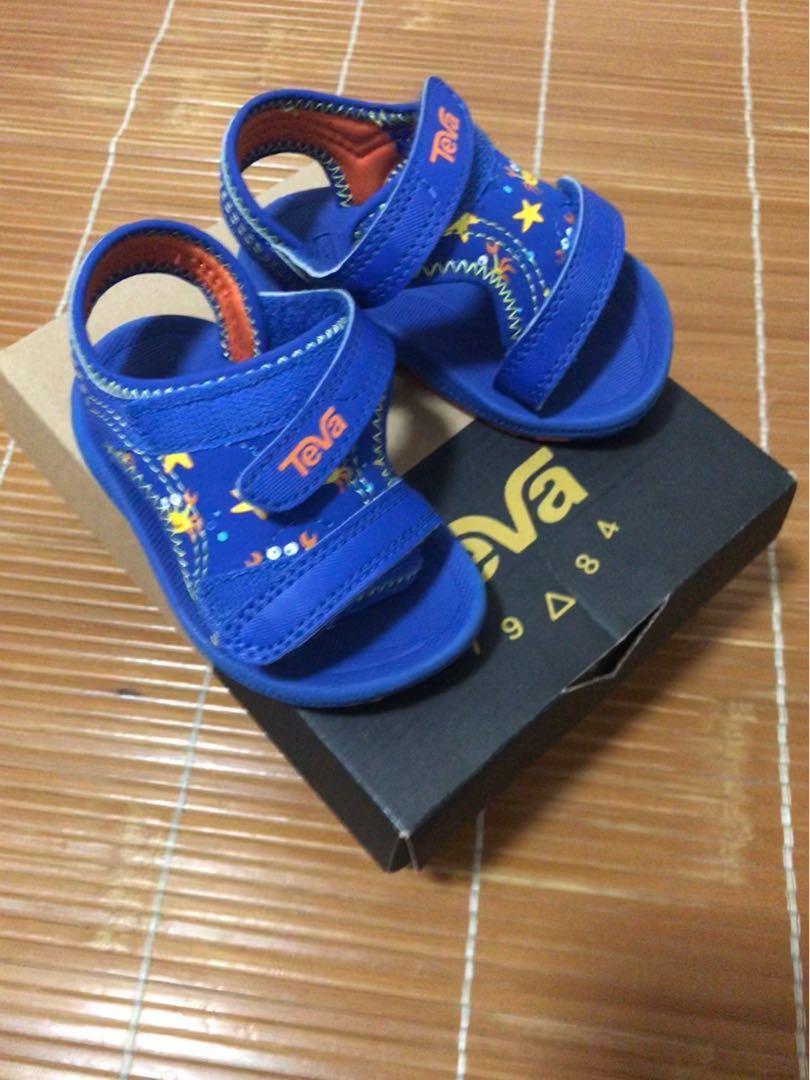 teva baby shoes