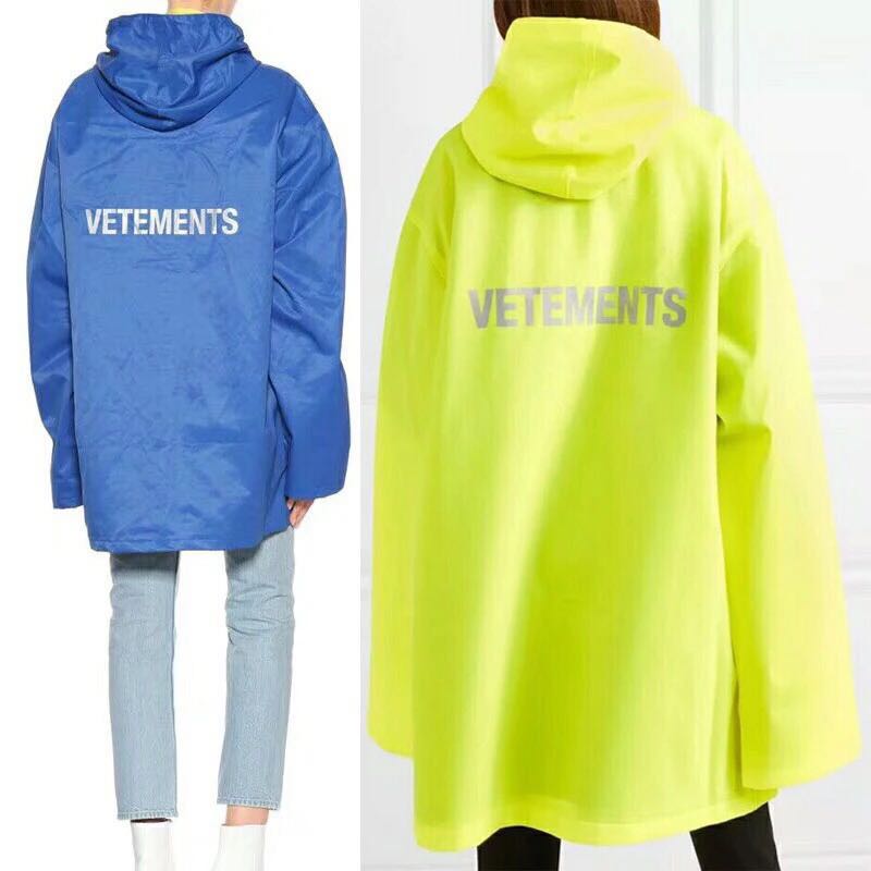 Vetements raincoat blue on sale