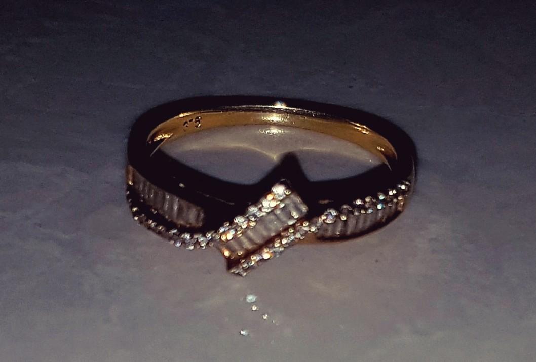 375 White Gold Real Diamond Ring Luxury Accessories Others On Carousell