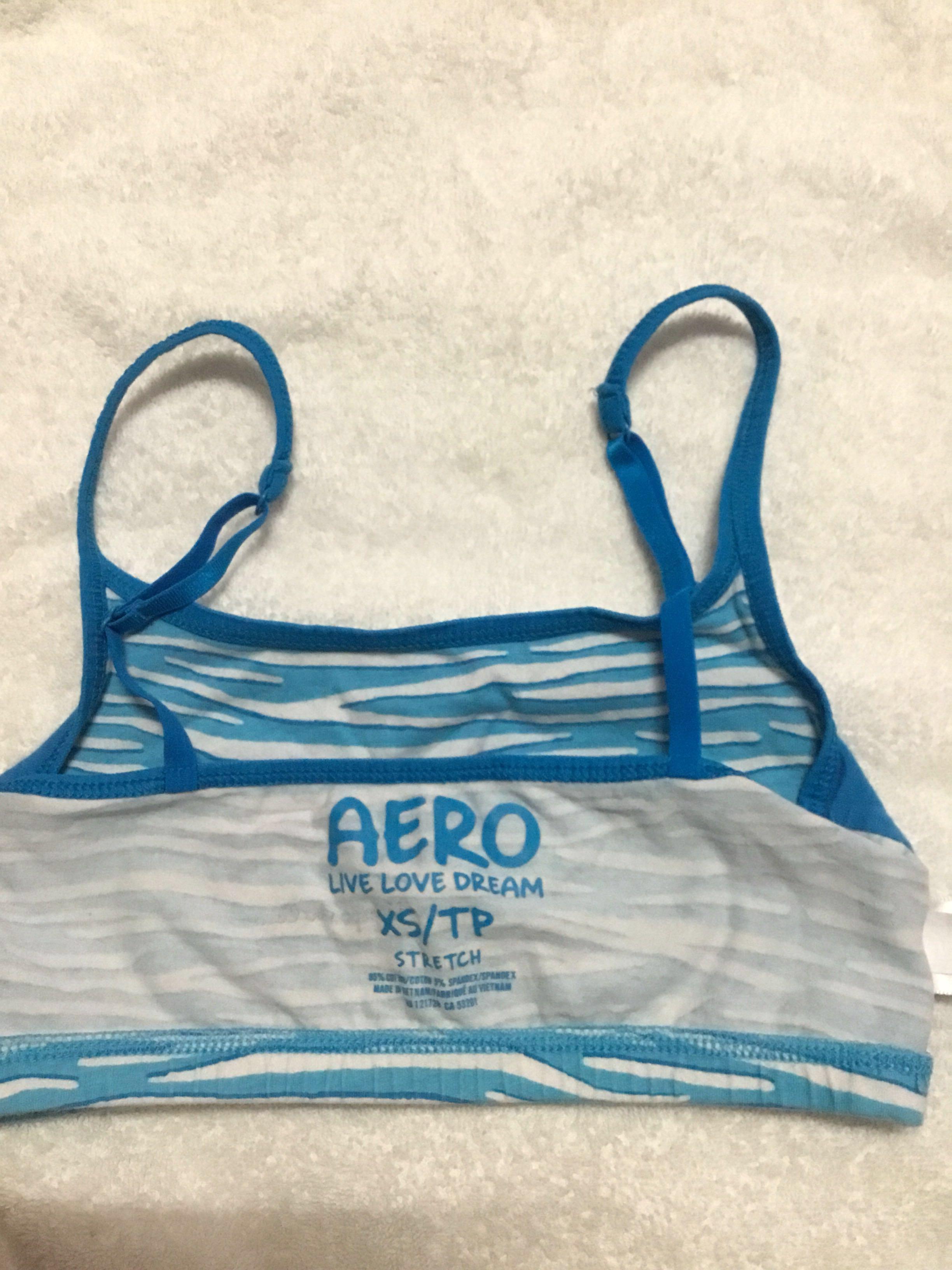 Aéropostale Sports Bra (Category: Activewear) located in Quezon City. Submitted by rainbowpride (Listing ID 196663305, Image 3). Description: Used. In good condition. Bought in 🇺🇸 No holes/tear. Great quality Size XS but fits medium built Aeropostale Sports bra.