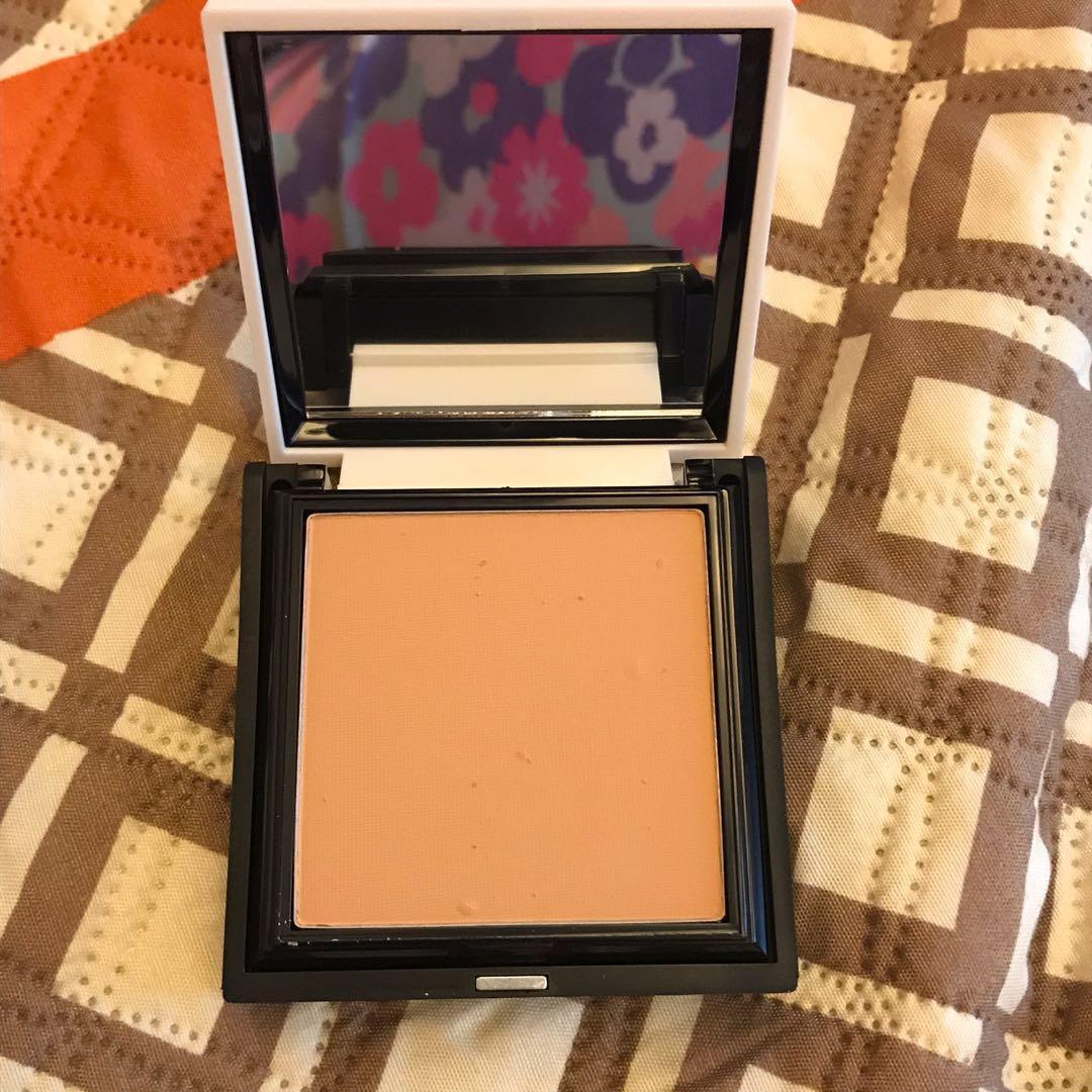Benefit Hello Flawless (Honey) (Category: Makeup) located in Manila. Submitted by buymyprelovedclothes (Listing ID 192772409, Image 2). Description: .