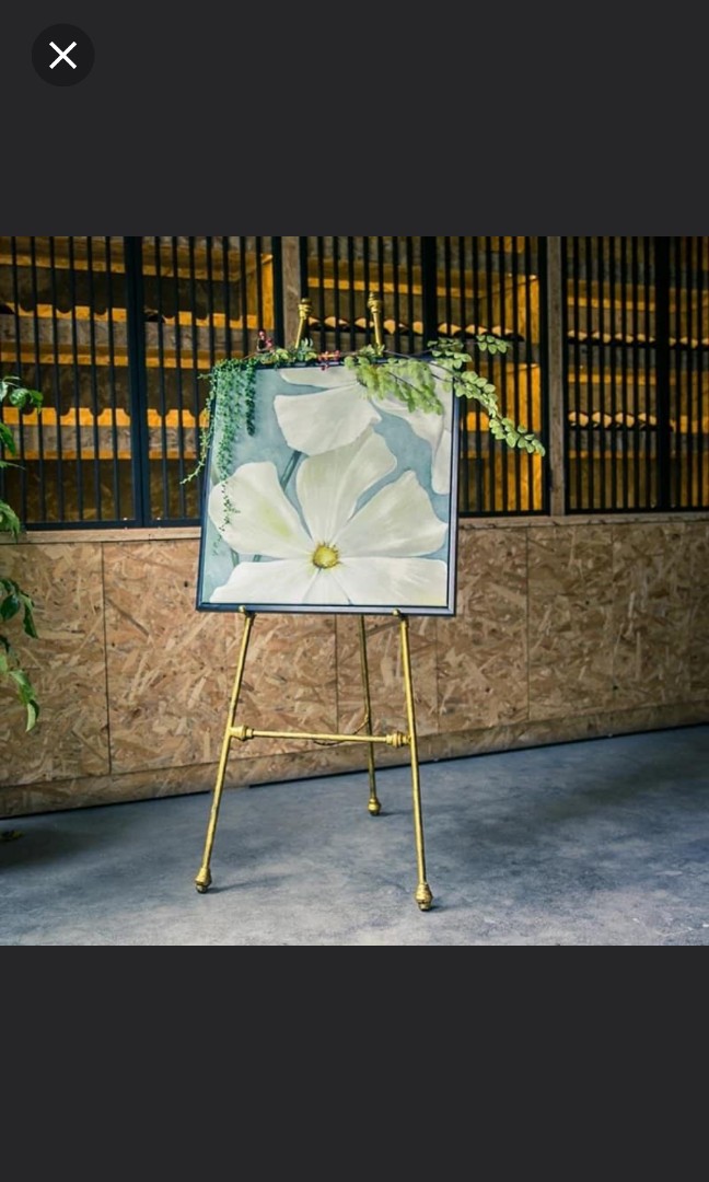 Brass easel stand for rent, Hobbies & Toys, Stationery & Craft, Craft
