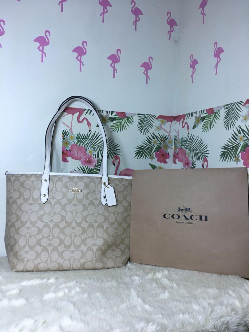 coach tote zip 16